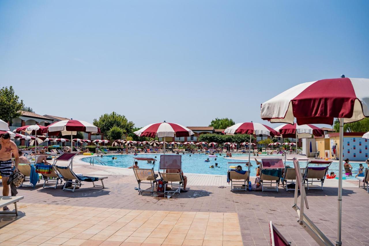 Pini Village Lido Altanea Caorle Eksteriør billede