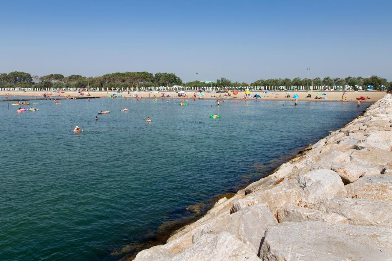 Pini Village Lido Altanea Caorle Eksteriør billede